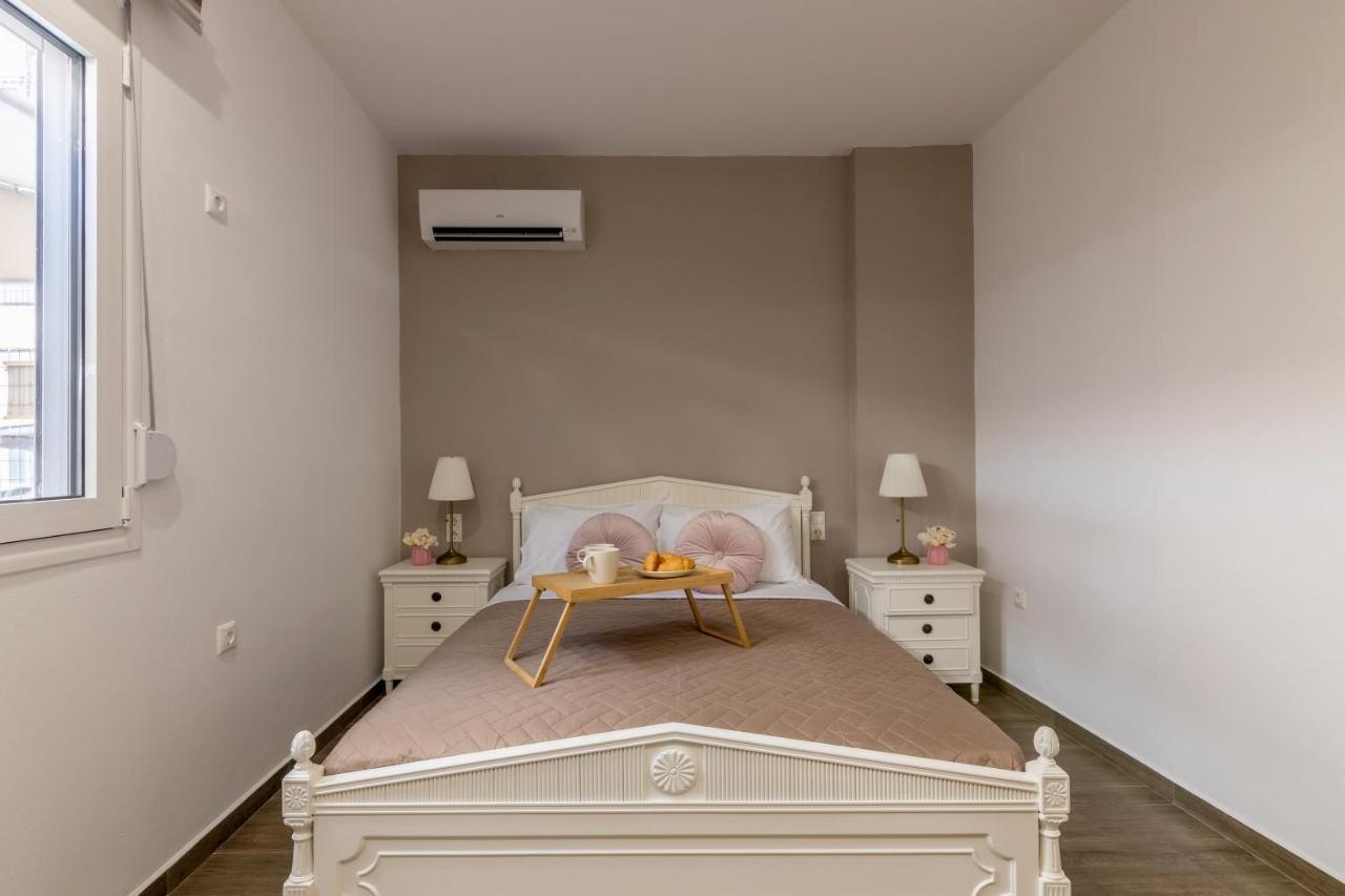 Elegant City Apartment Iraklion Buitenkant foto