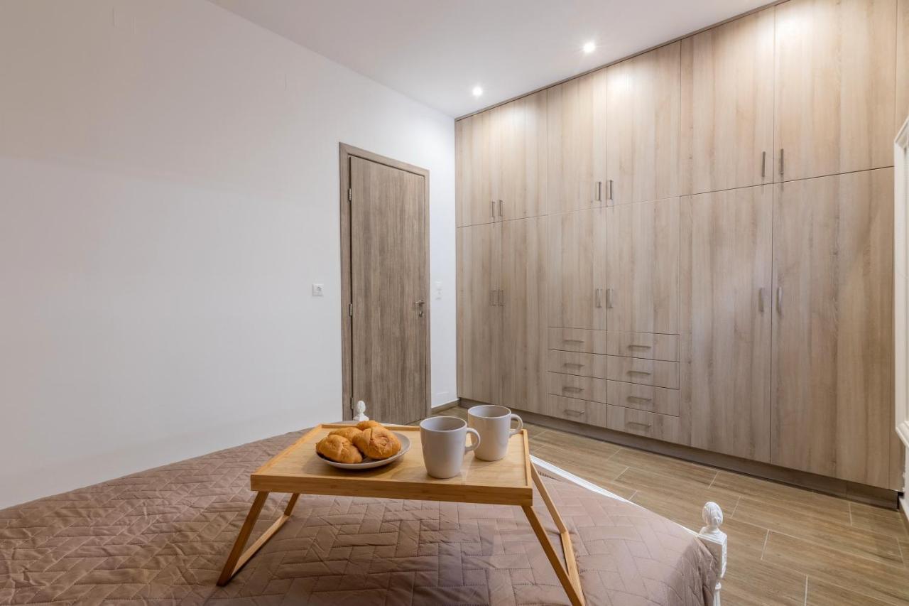 Elegant City Apartment Iraklion Buitenkant foto